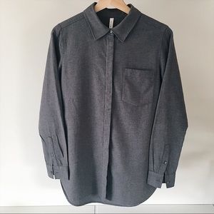 Aritzia - The Group by Babaton Flannel Button Down